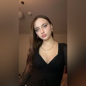 Meet your Posher, Alexandra